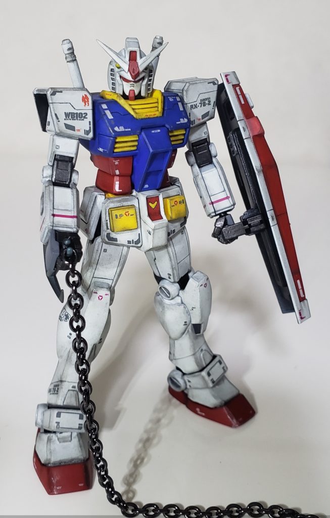 EGはシールド基部が野暮ったいので、切り落として握り手のみで保持させてます。