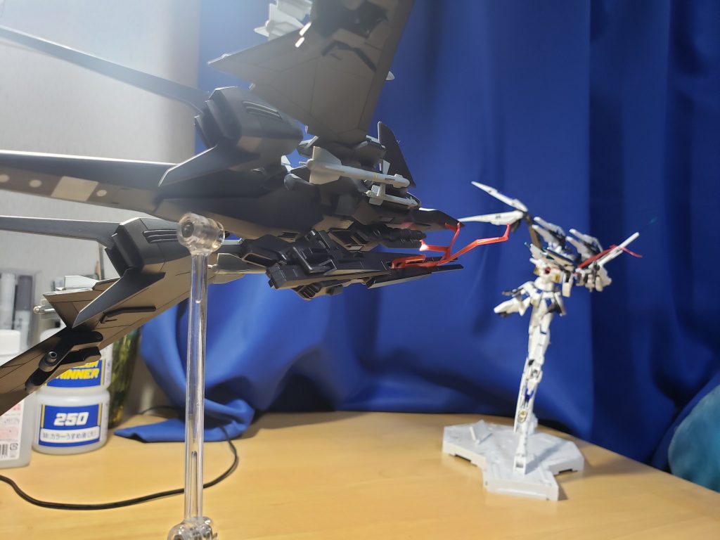 この長い戦いによってヴァルキリーが持つ全てのコンデンサが充填されていた。そこで彼女は