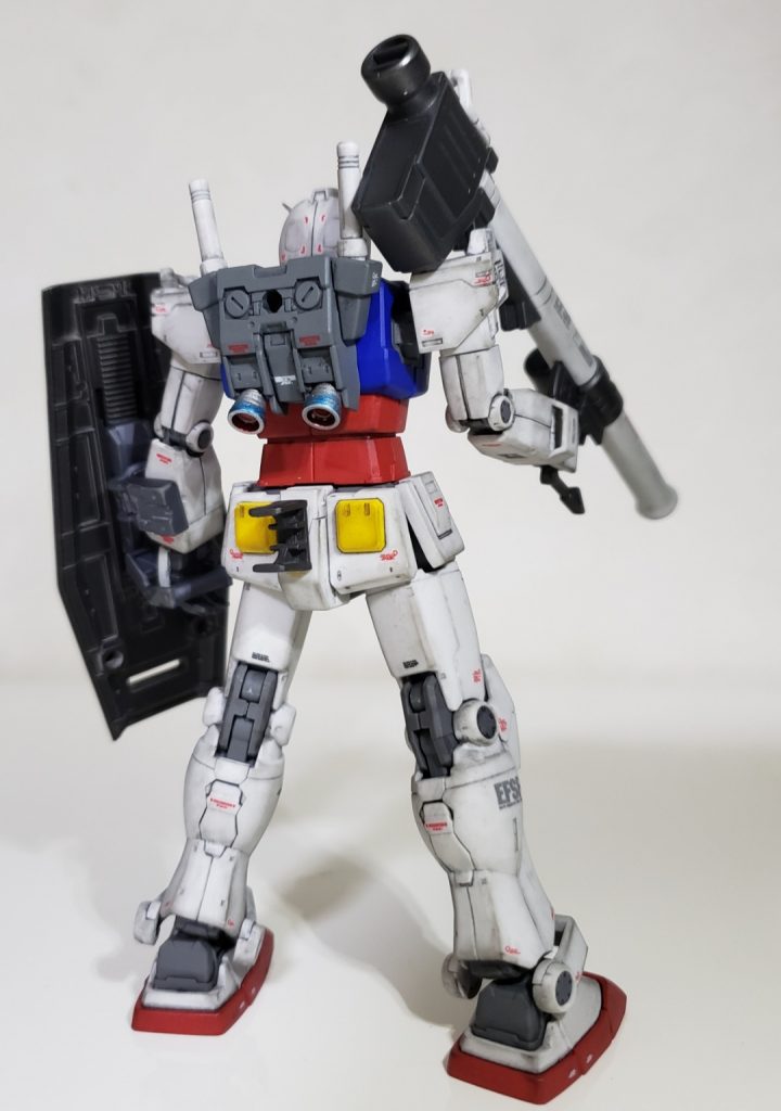 バックショット。オリジン版のバズーカは出来が良いですね^^キットも合わせ目もなく優秀なキットだと思います!ククルス・ドアンの島verも欲しいけどね…^^;