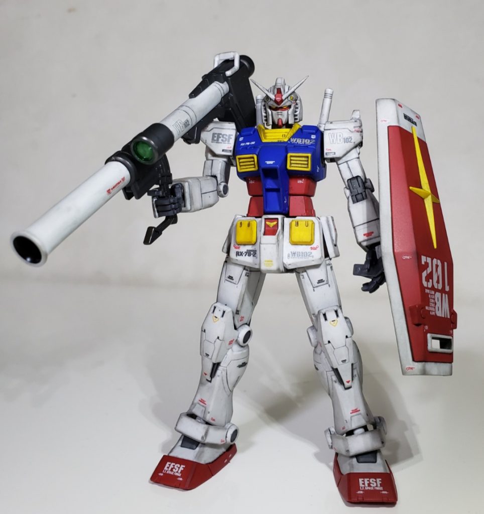 2021年4月作成。オリジン版の淡い色合いの成形色を無視してガンダムカラーで全塗装してみました。・フィニッシュングサフェーサー1500ブラック・MSホワイト・MSレッド・MSブルー・MSイエロー・艶消しスーパークリアーグレートーン・ダークアイアン・ウェザリングカラー(マルチブラック)・水転写デカール充電式エアブラシでの全塗装です。
