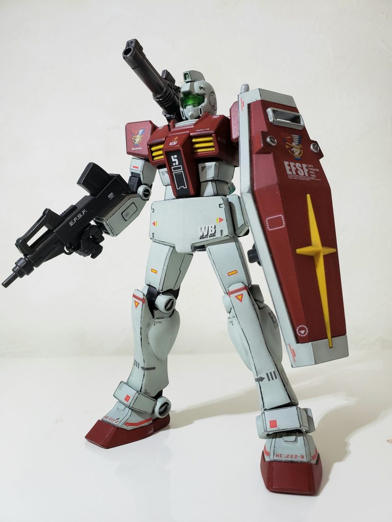 後日オリジン版ガンダムからショルダーキャノンを追加しました。✱劇場版ククルス・ドアンの島に左肩にショルダーキャノン装備のジムが登場してましたね^^;