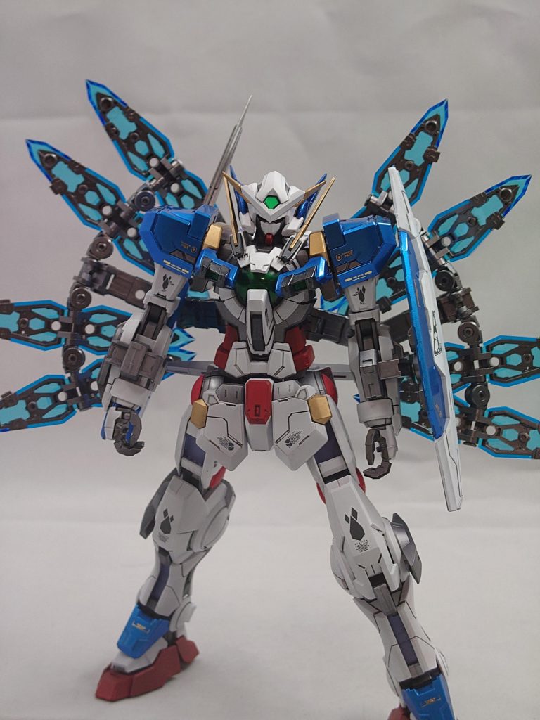 一応自立します。