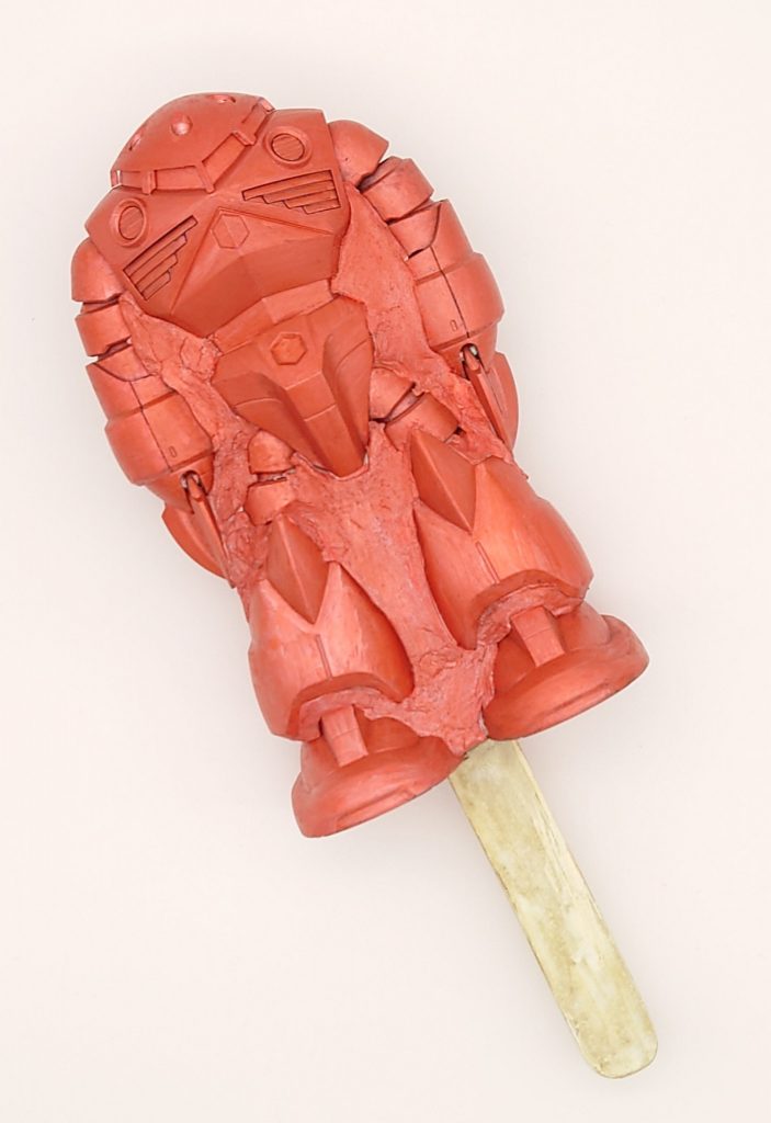 ズゴックの塗装はガンダムマーカーメタレッド✕２ガンダムマーカーリアルタッチマーカーピンク1の３本で塗りました。樹脂粘土とパテも使用しています。