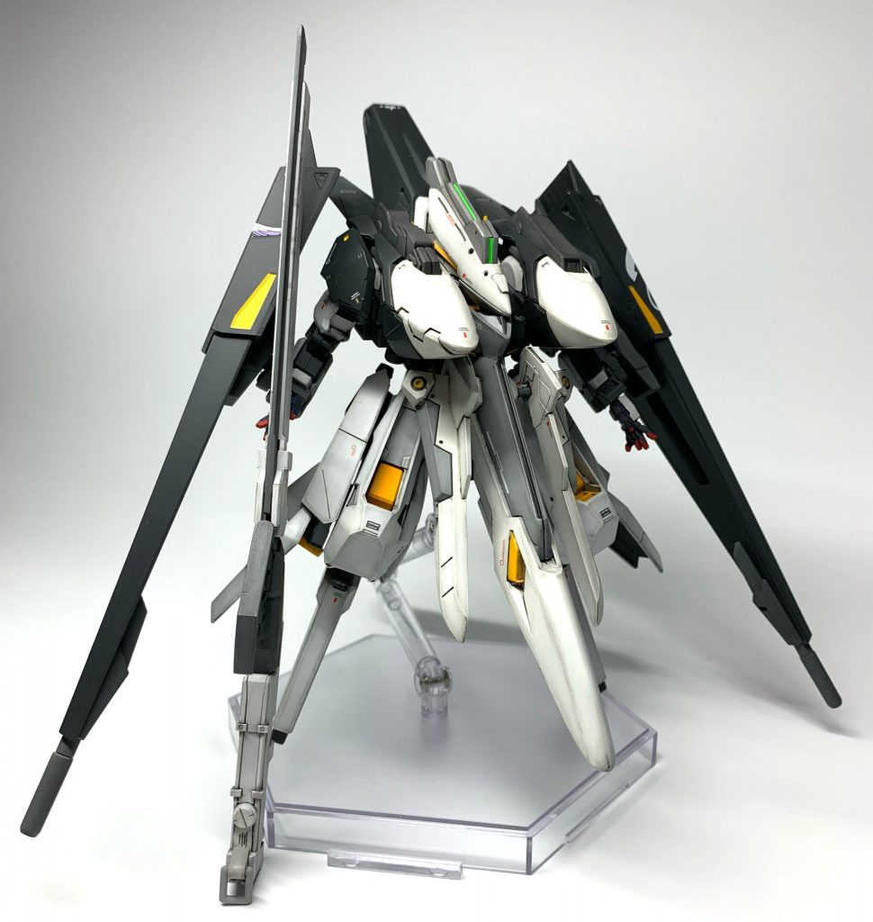 ウーンドウォートを核として、ギャプランの装備を盛った?『ギャプランll』や『フライルーll』なる機体も存在するのですが、自分は大好きなキハールに盛り付けて、小型なフライルーぽく仕上げてみましたw