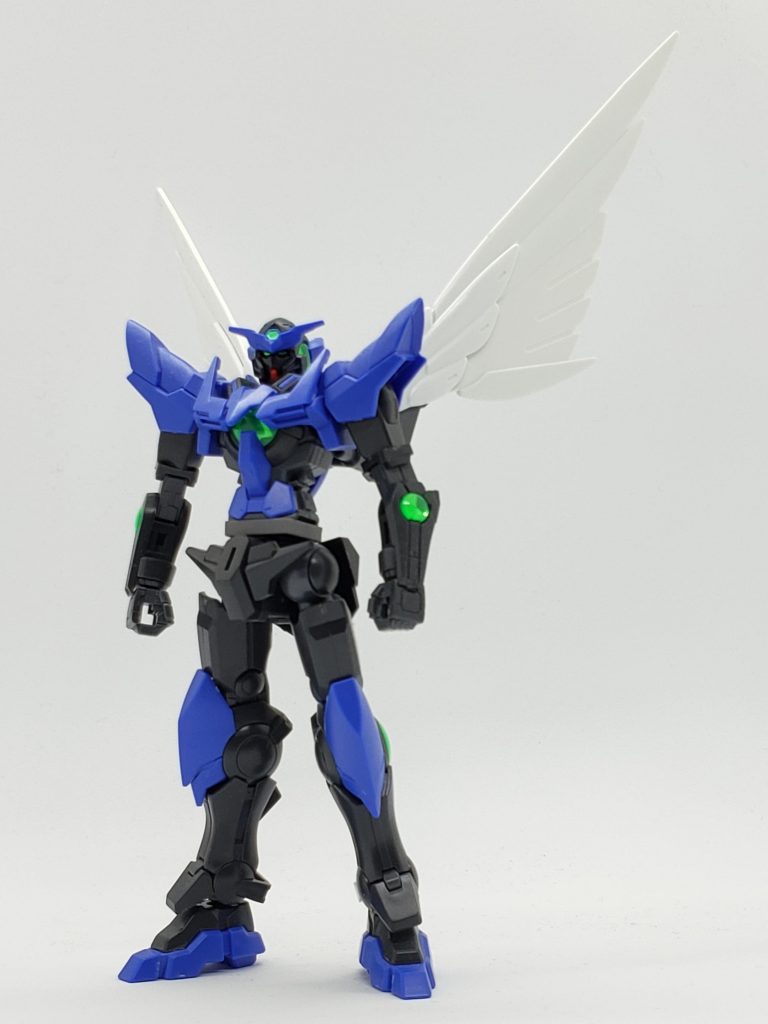 アニメのヒーローに似てませんか