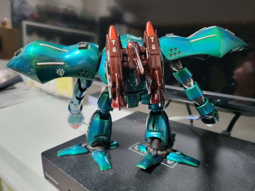 派手にいこう–3枚目/制作者:じゅん ぺい