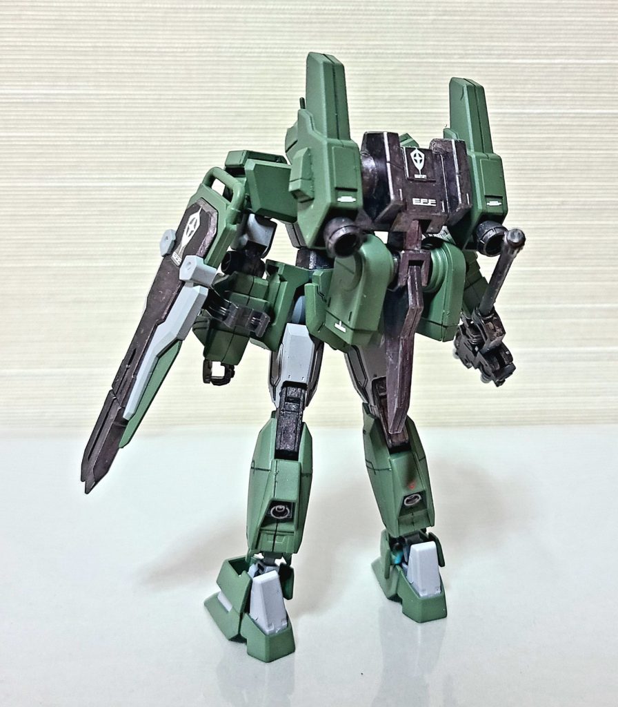 バックショットスラスターはEz-SRのものをリペイントして装着しましたデカールはAGE用の物を使用しています。