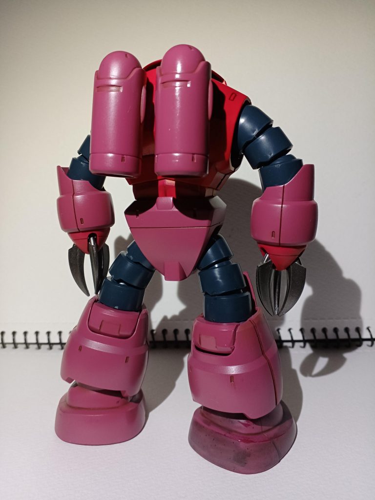 後ろのタンクの合わせ目はめっちゃ綺麗に消せた!