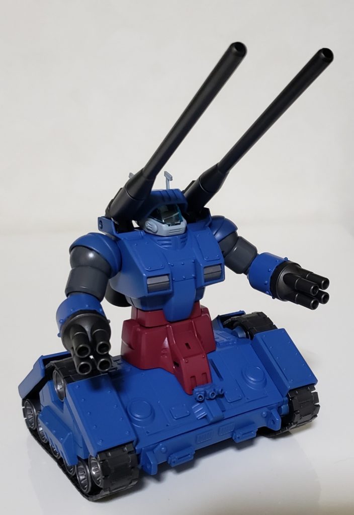 基本塗装まで完了。【塗装レシピ】・ミディアムブルー＋インディブルー・MSシャアレッド・ミディアムグレー・ダークアイアン・ガンクロームオリジナルに対して青を薄目暗めに、赤を濃く暗めにしてみました。黄色部分があるとオモチャっぽくなるのでライトガンメタに変更しました。