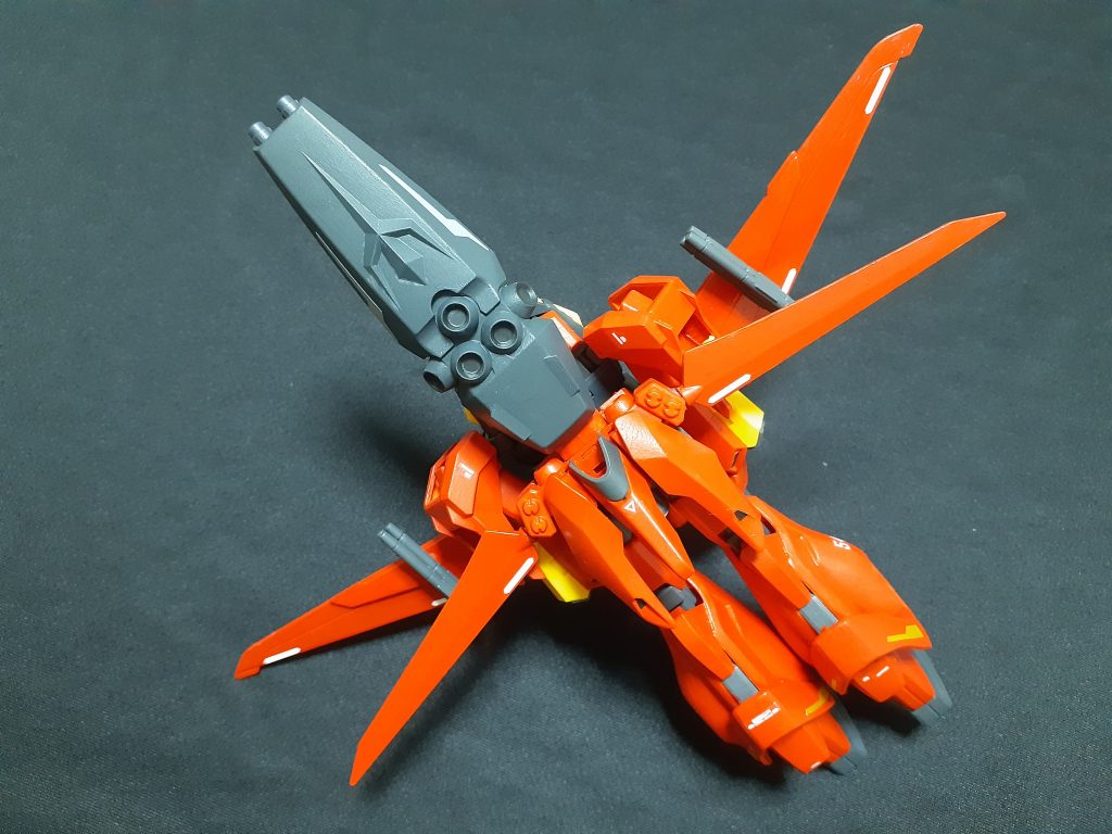 下から見るとこんな感じです。形状的に大気圏突入はできそうにないですね😅