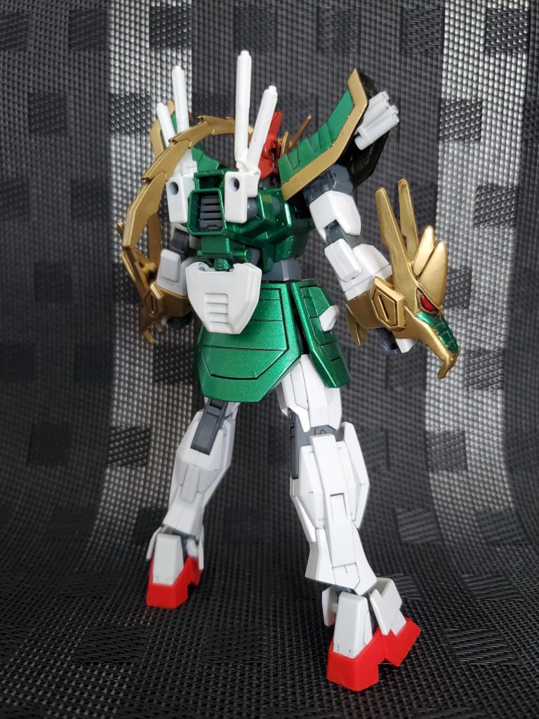 腰まわりは鱗模様が似ていたサンドロック、頭はジェミナス(アスクレプオスの余剰)を使ってます。