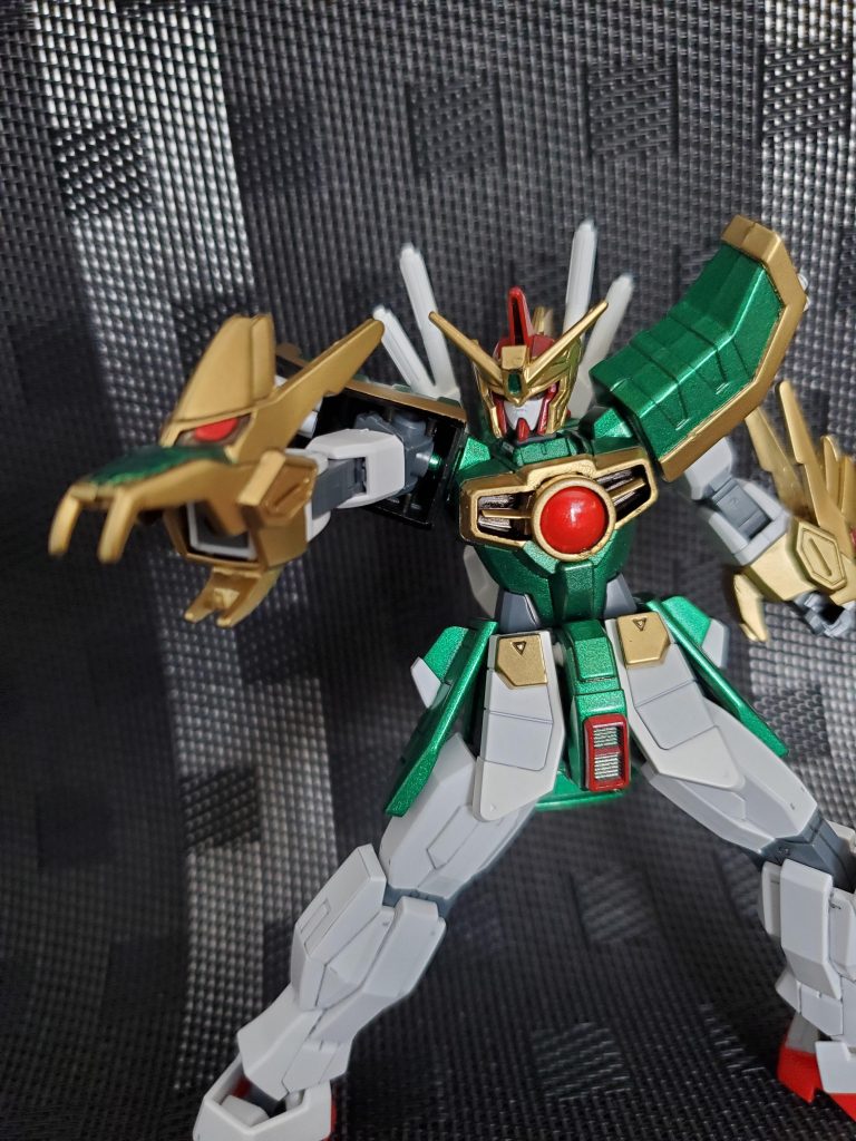 HG ドラゴンガンダムAGE–7枚目/制作者：LIZ