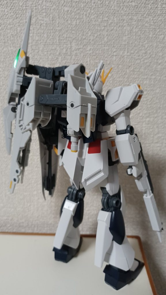 追加装備・小型ジェネレータ搭載マルチマウント・大型ブースター・マルチモードバインダー　→シールドモード　→ビームキャノンモード　→ハイメガランチャーモード　→ビットMAモード　・サブアーム　　・ソードライフル　　　→ソードモード　　　→ライフルモード