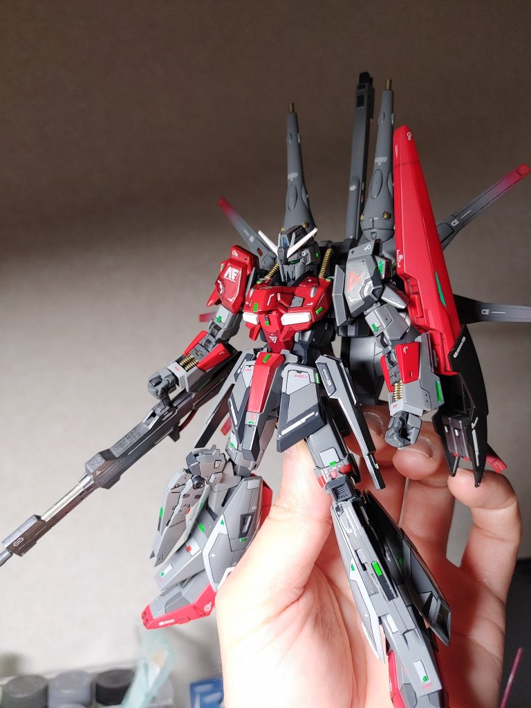 配色に関しまして、塗っては組み、、、バラしては塗り、、、を繰り返してイメージに近づけるように調整しました。筆塗りだからこそ出来る手法です。