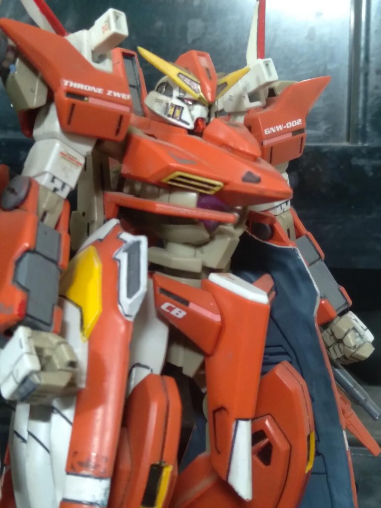 The zwei I painted all the gray, white,and yellow parts. I also used putty to fill in the spaces behind the gn fang racks. Once all the details are painted in, these kits look really good 