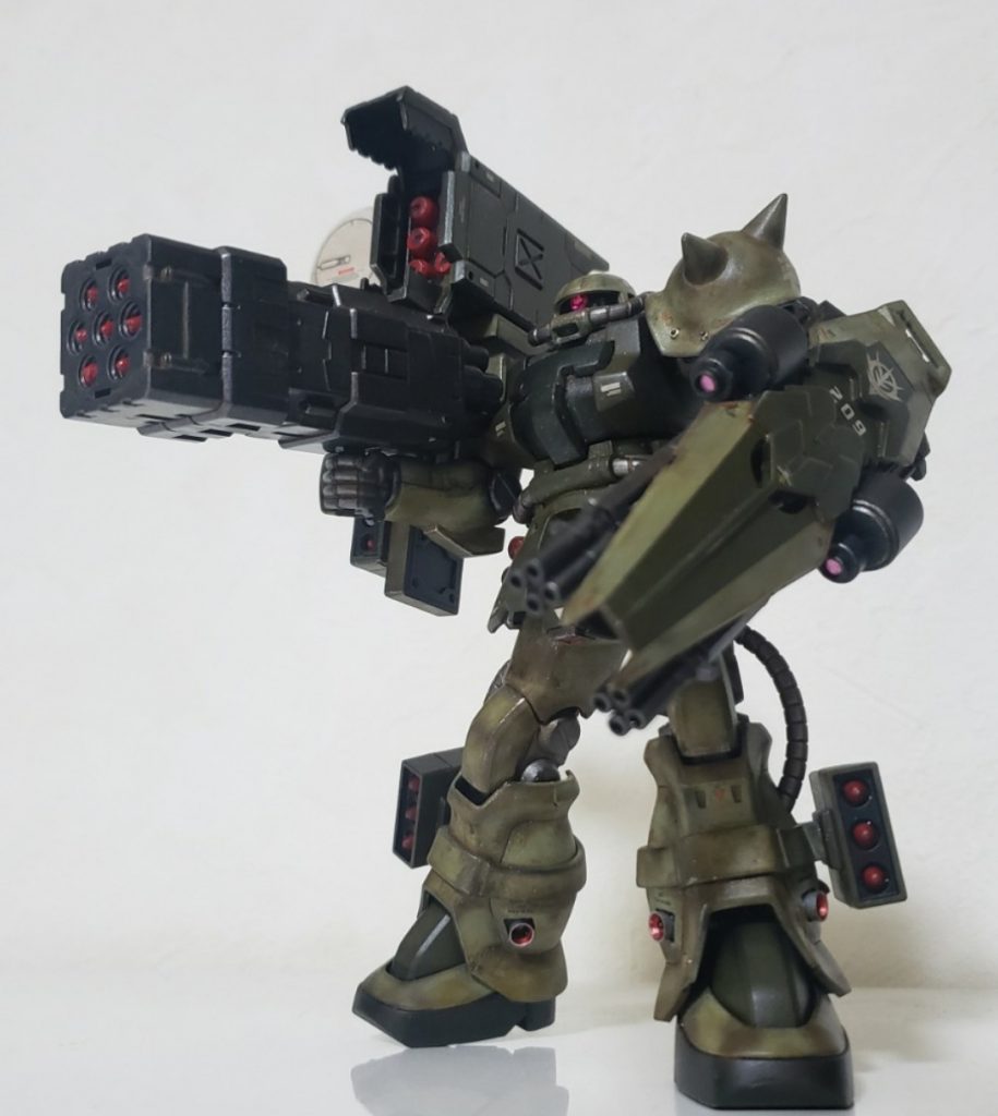 今回はミサイル兵器てんこ盛り仕様にしてみました！