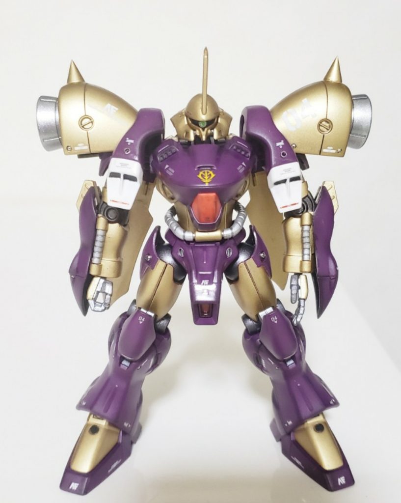 なのでシーマ様カラーへ全塗装。ラベンダー(タミヤカラースプレー)ゴールド(タミヤカラースプレー)ホワイト(タミヤカラースプレー)シルバー(タミヤカラースプレー)手持ちの水転写デカールを貼って半光沢(水性)でトップコートして仕上げました。