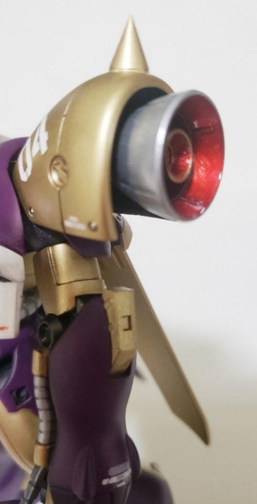 バーニアの中心が取り付けダボが丸見えなので中にもバーニア取り付けてみた。