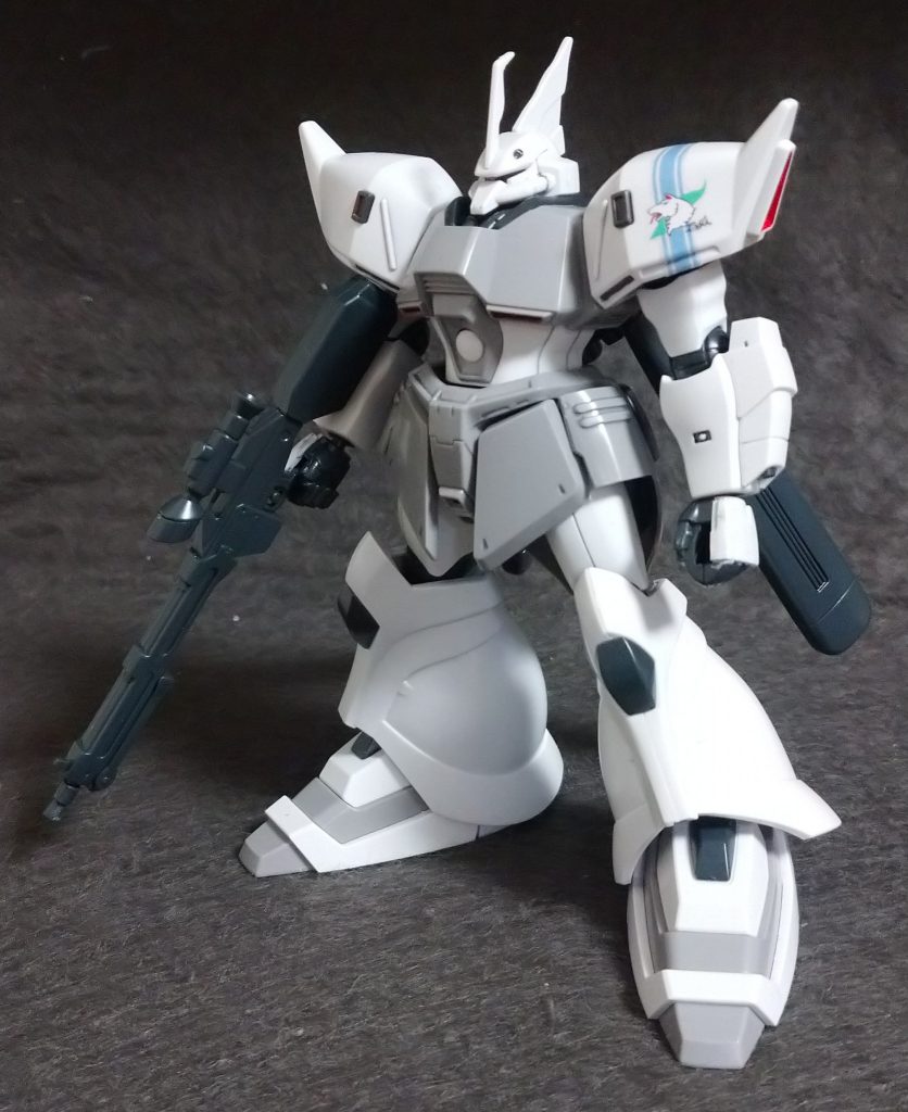 塗装はバーニア&スラスターと手の甲だけです  