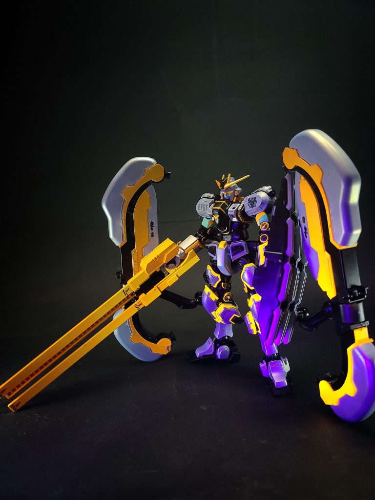 魚雷発射管背部に追加装備される2基のウォータージェットエンジンに3門ずつ計6門内蔵されている魚雷発射管。