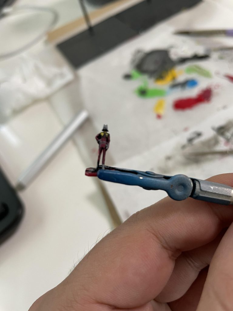 足が細くてシャアの足が折れやすいです