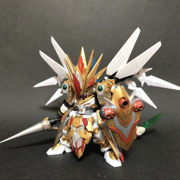 騎士ガンダムアストレイゴールドフレーム•ミカエル