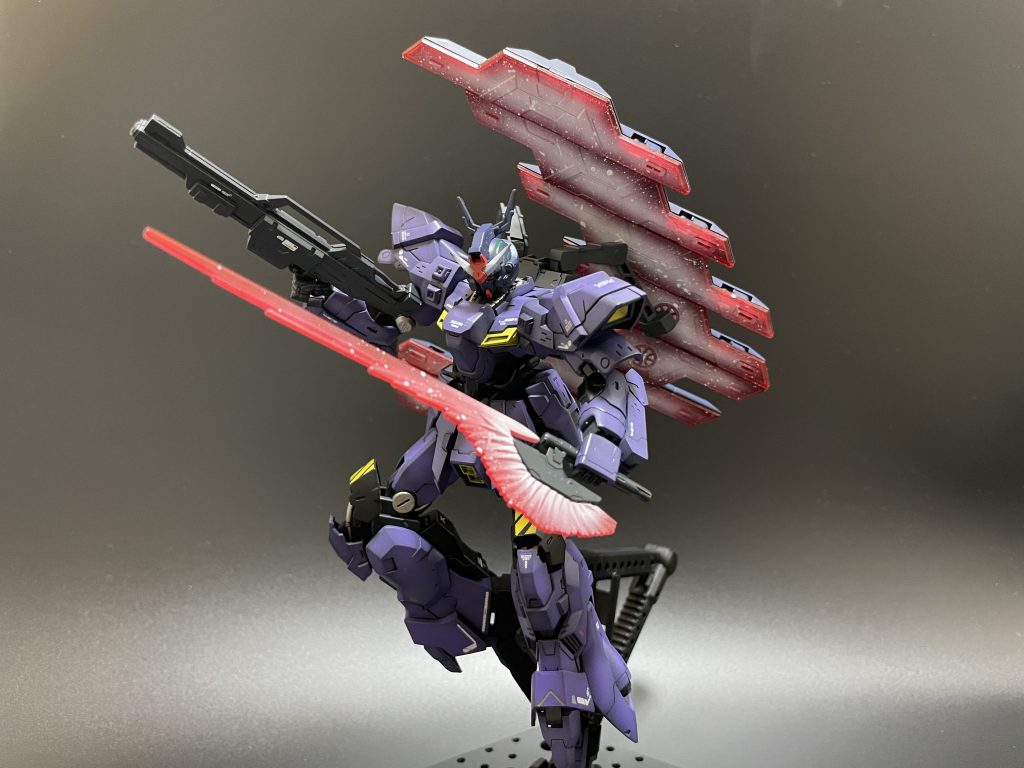 スパッタリングも初めて挑戦しましたが、これは練習しないと難しいですね。