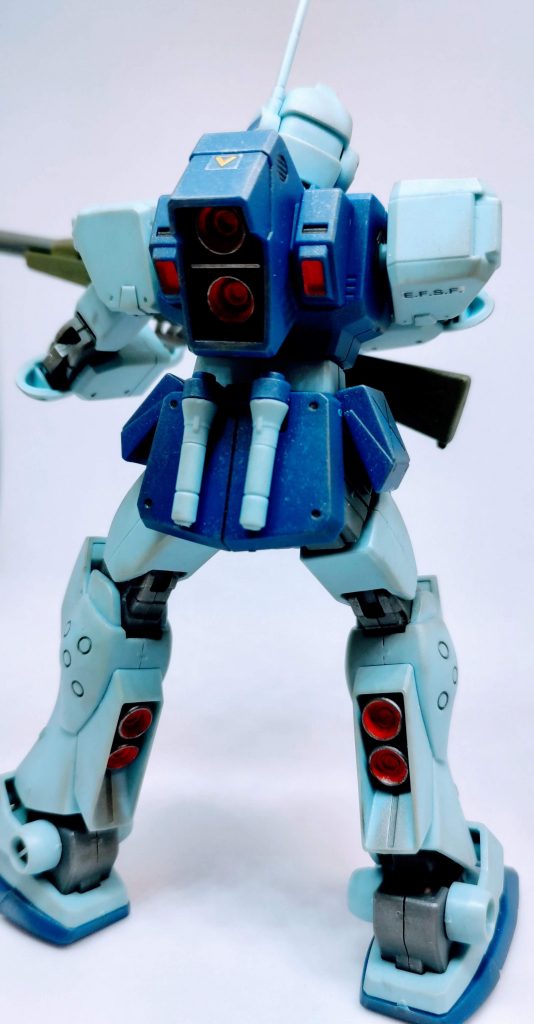 バーニア部分の塗装頑張ったので後ろ姿が気に入ってます。