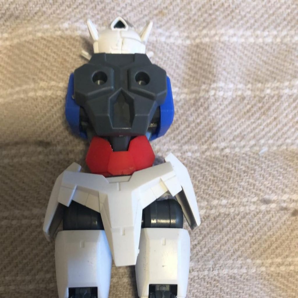 First attempt at a custom Gunpla, I hope you all enjoy it!–2枚目/制作者：GunplaBoy