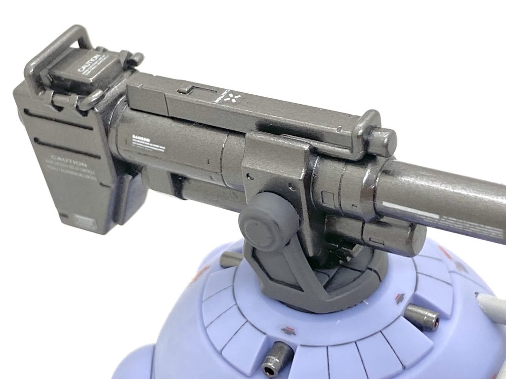 低反動キャノン砲はメタリックで塗装したのでデカール貼った後に光沢のクリアーでコーティングしています。