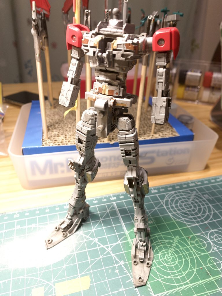 ウエストと股関節で合計5ミリほど延長しています。