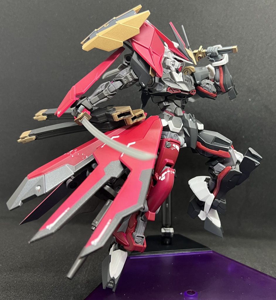 設計図なども作らずにスタートしてしまったため、製作中にバインダーは何度かリセットしてこの形に落ち着きました以下は供養も兼ねて製作中のプロトタイプっス