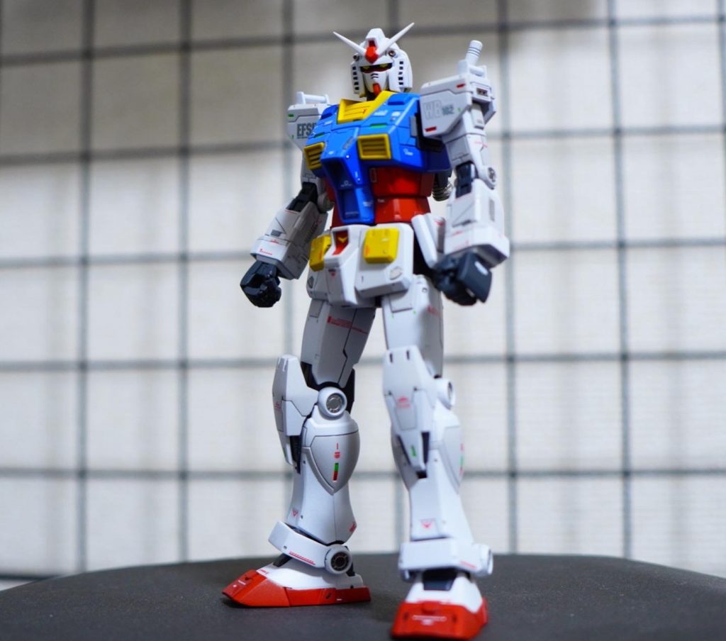 「全体」下地は全てメカサフのヘヴィで、ベースはバーチャロンカラーのコールドホワイトを使用。