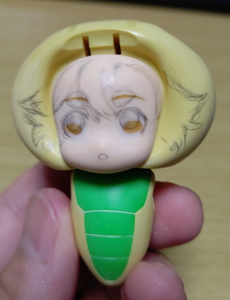 きゃらっがいフミナをベースにパテで顔を完全に埋めて作り直し。髪の毛や目のアタリを付けてます。