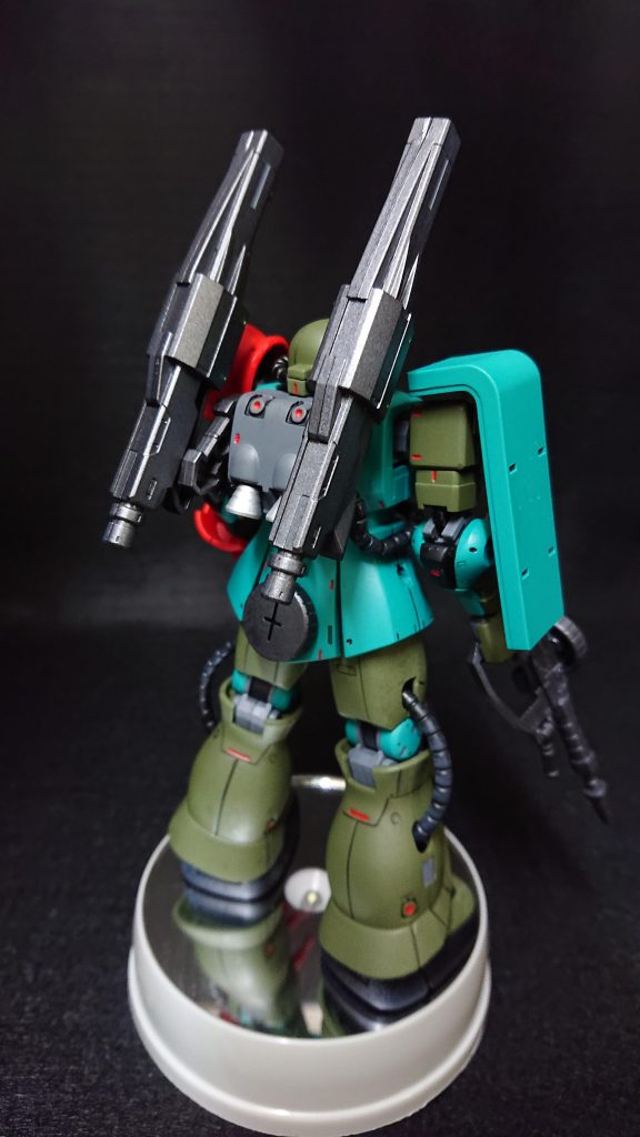使用した塗料タミヤカラースプレー・ジャーマングレイ・ブラック・シルバーリーフ・ガンメタル・ブライトレッド・コバルトグリーンタミヤカラーエアーモデルスプレー・ダークグリーン