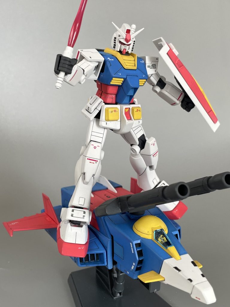 技術が上がってからもう一度作ってみたい良キットでした。お店に売っていればですが・・