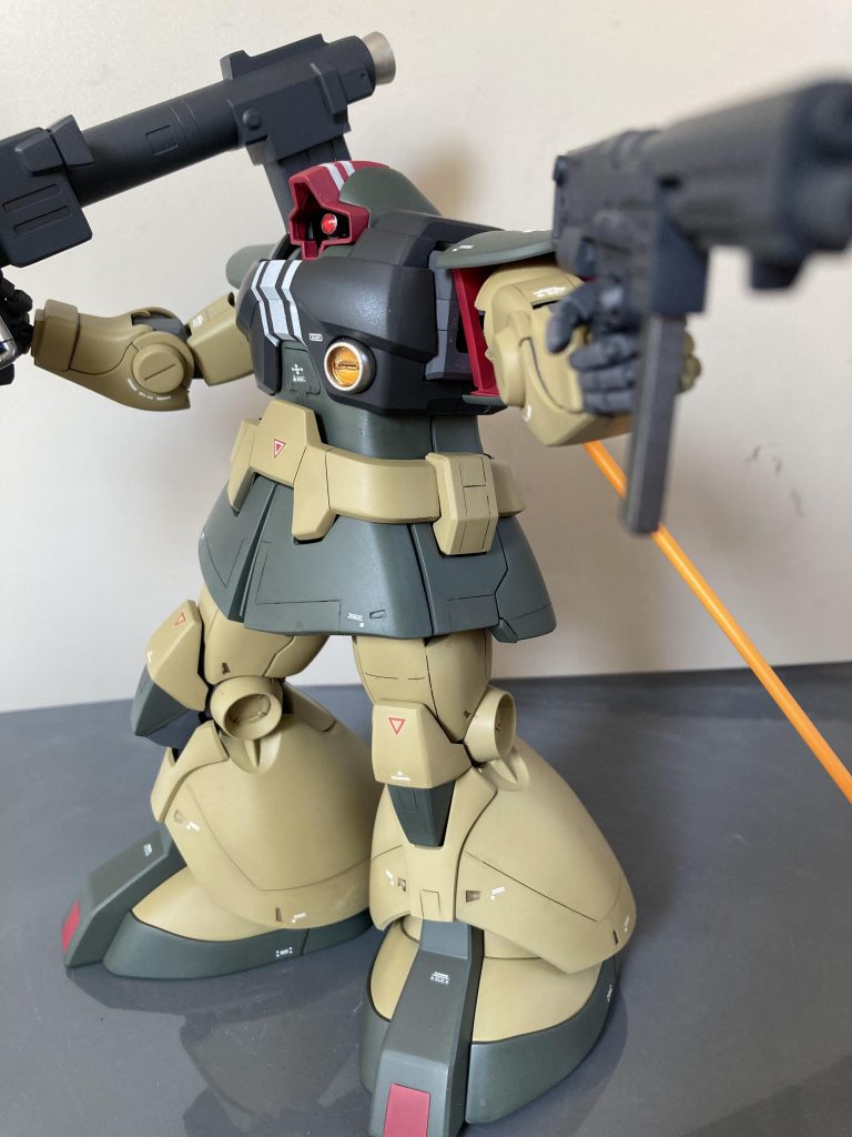 ラケーテンバズーカとマシンガンダブル持ち