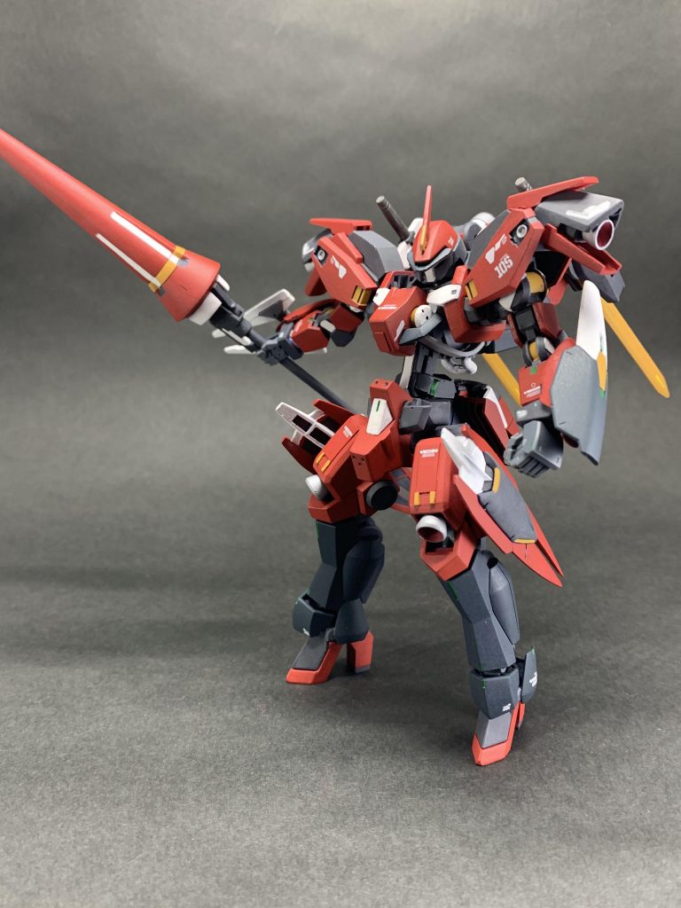 前に制作したグレイズ今回はこの機体を再利用した改修作品となります。