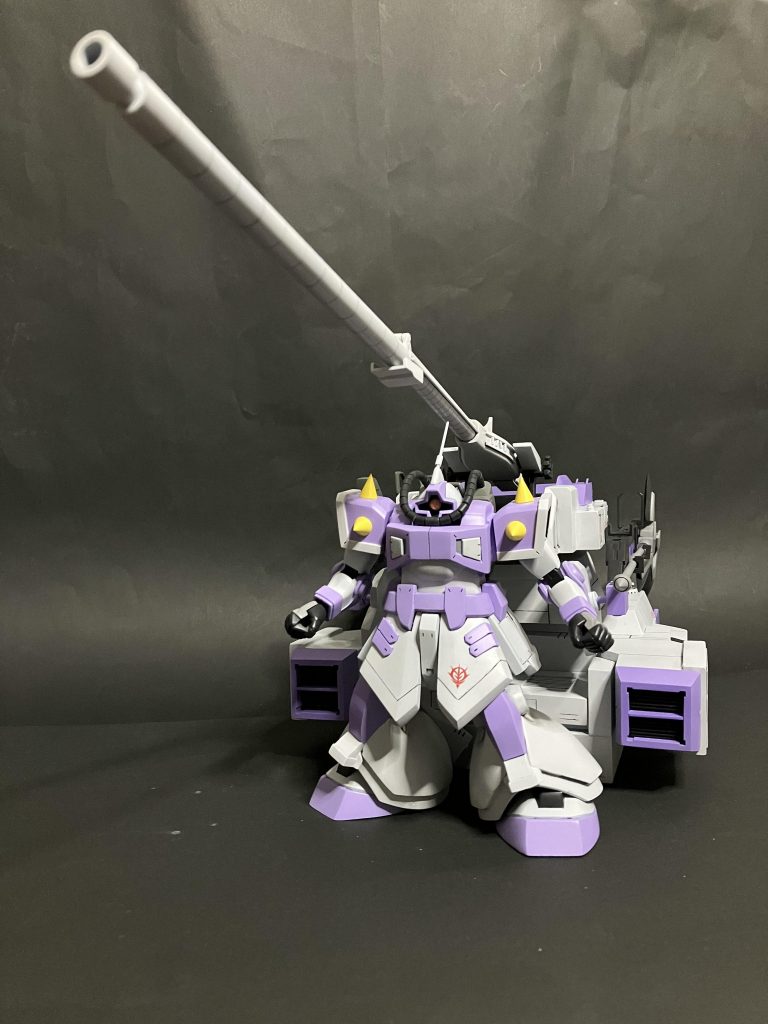 ドム・ノーミーデスの最大武器ヒルドルブの主砲30cm砲ヒルドルブなんて持ってませんから、プラパイプ、プラ板を駆使してヒルドルブ砲を再現しました