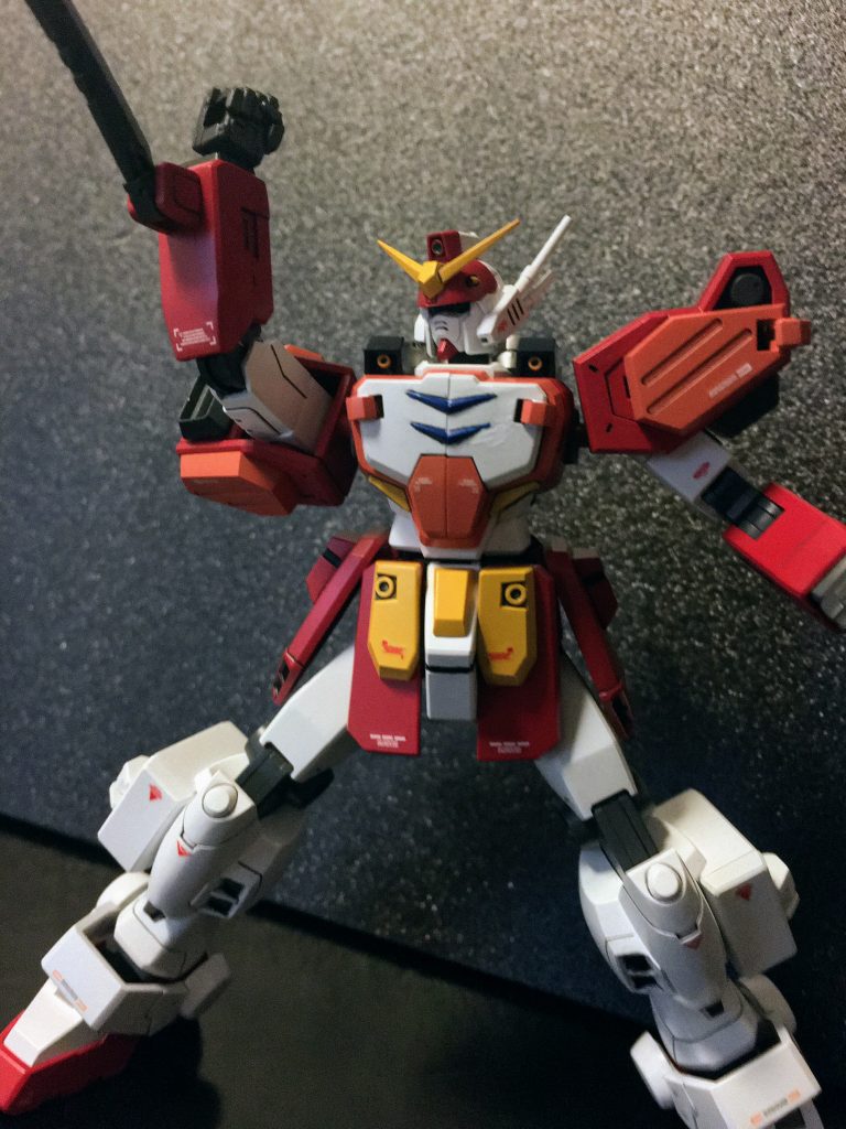 劇中でめっちゃグルグル回るアーミーナイフのシーン、トロワは訓練されてるとはいえ、酔わないのかなぁ…(;゚Д゚)