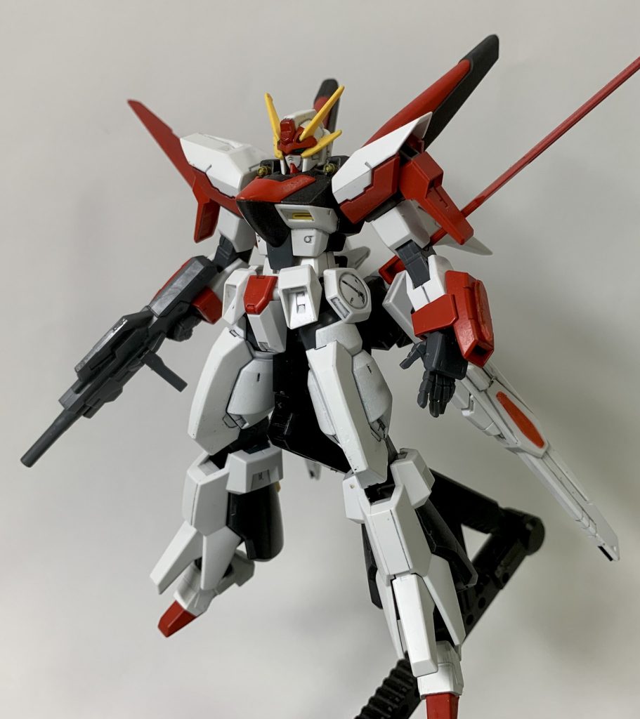 改めて全身。ウィングによって横幅が出た為か、よりヒロイックな印象になりました。以下、アピールショットです。