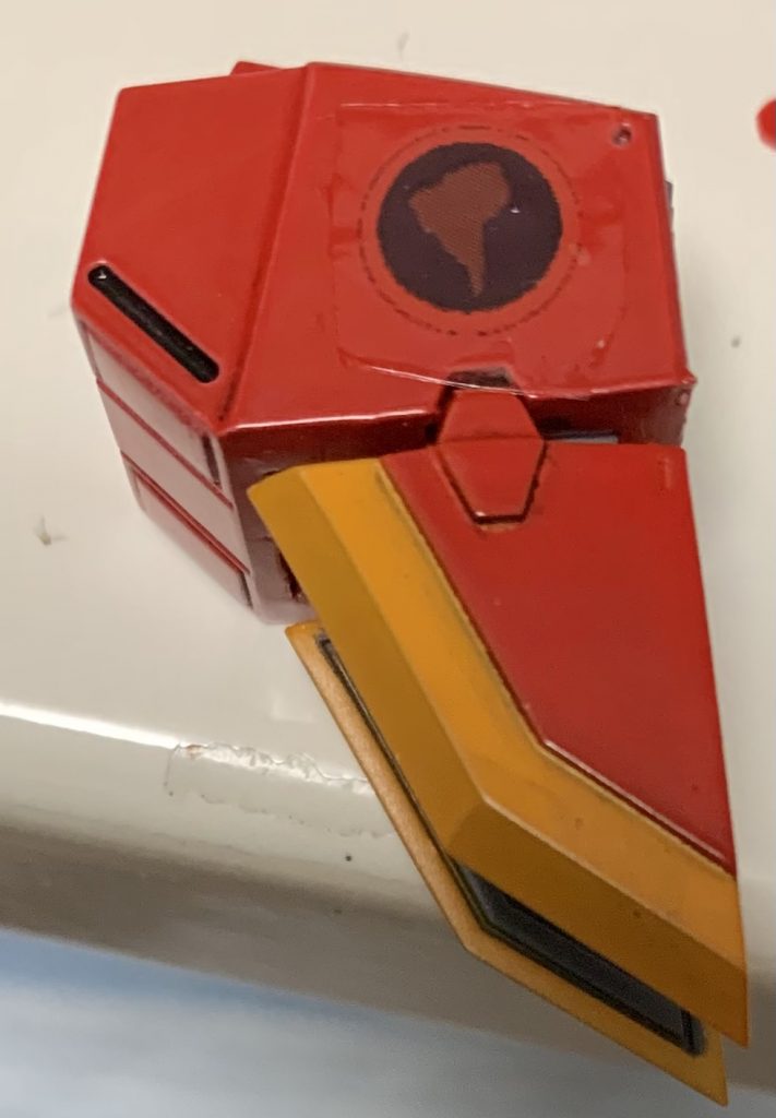 まぁ自作のは発色が微妙で白ベースが必要そうだったので、そちらを専門家に依頼がてらマーク自体のブラッシュアップもお願いしちゃいました。