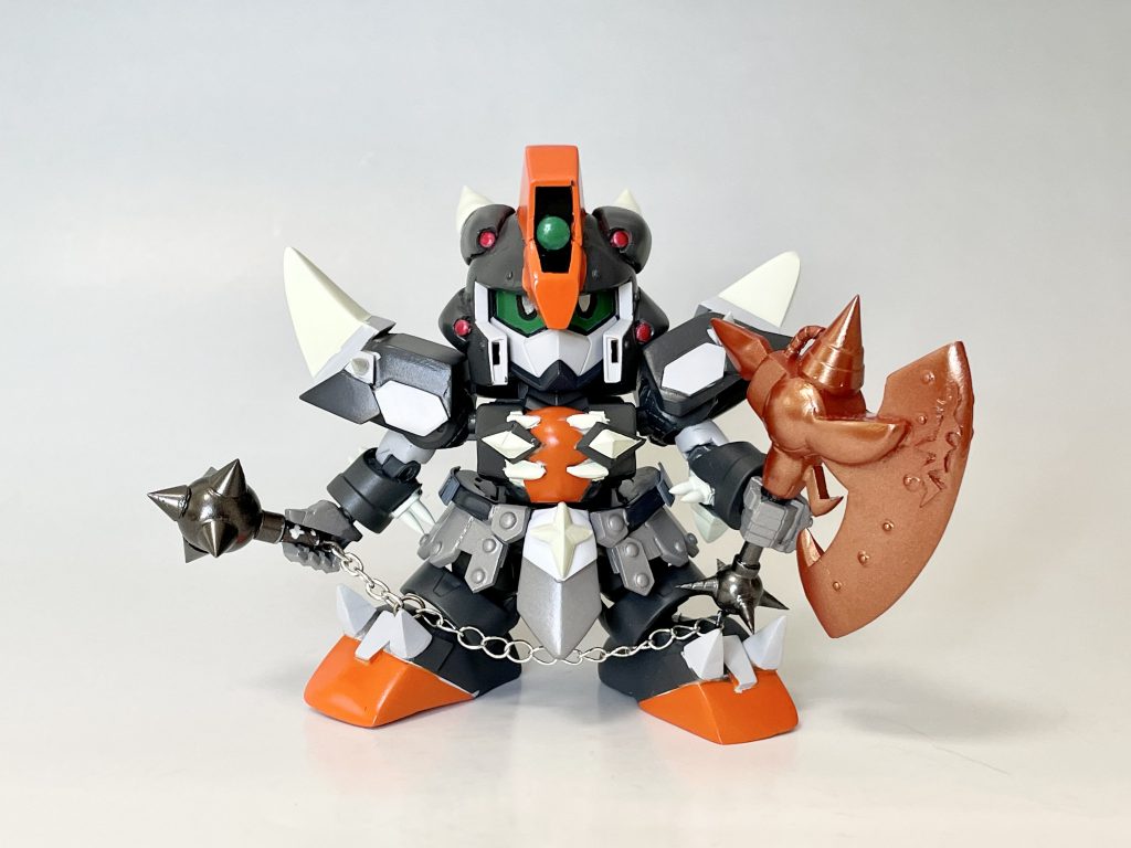 武器は以前作った闇騎士の斧に根本のハンマーを付けた物を組み合わせています。