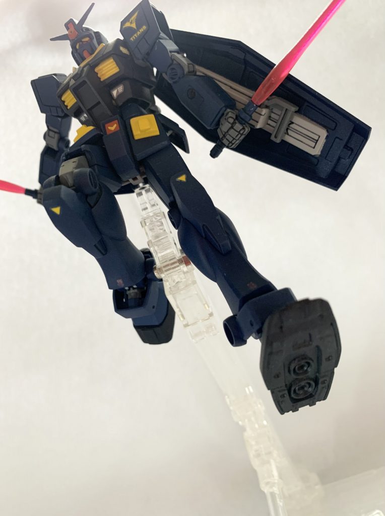 EG 関節稼働は申し分ないですが少し動かし過ぎると関節部分がヘタレてきます。