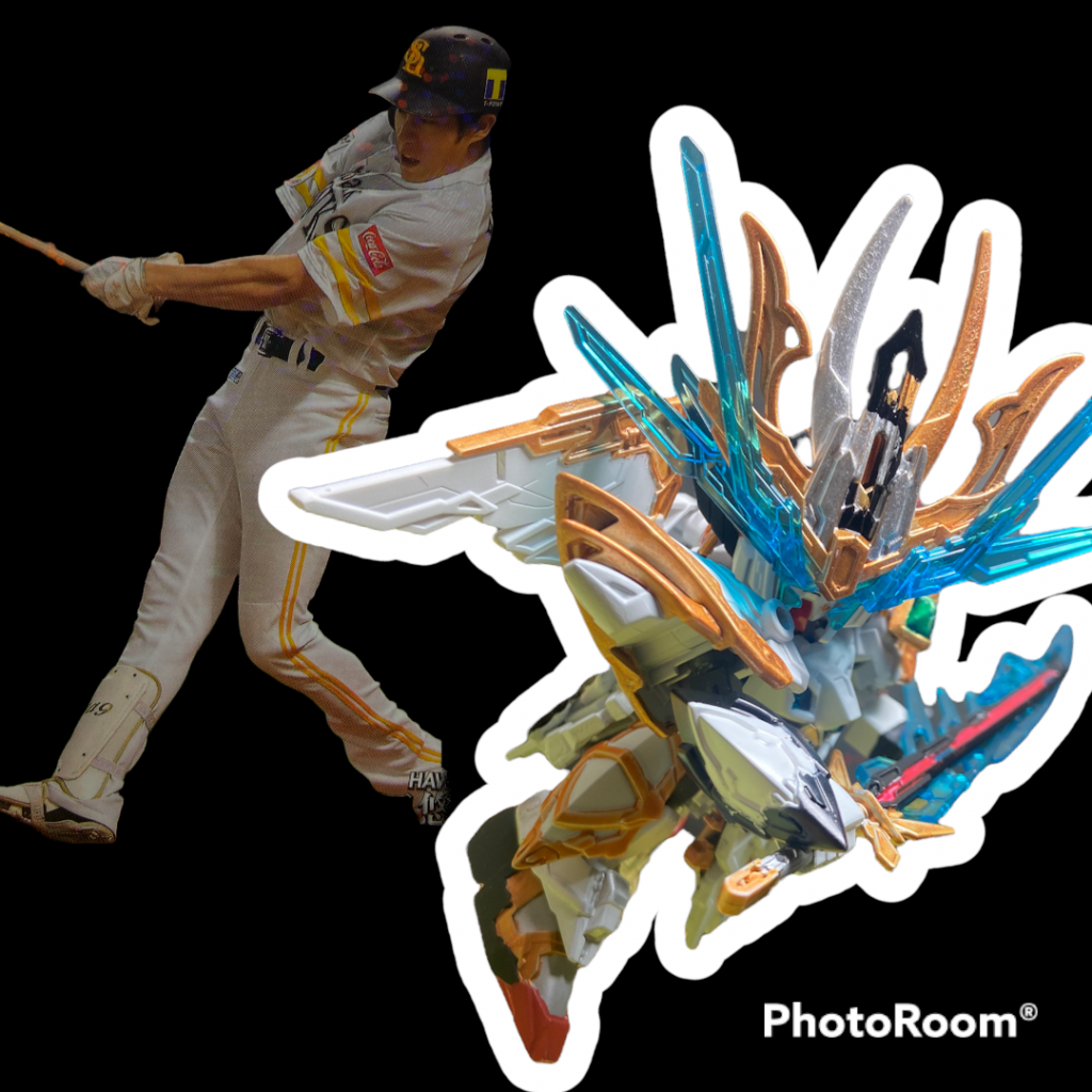 ホークスのホーム試合用ユニフォームをカラーリングのモチーフに。兜飾りには密かに球団ロゴの「S」と「h」をあしらってます。左打者のヘルメットのフラップ→兜の吹返は左側を切り落として、右側のみ。同じく、左打者ならではの右腕には肘当て装備、左腕にはリストバンドのみ。左胸にはキャプテンマーク。背中には背番号をスクラッチ(ここが唯一のスクラッチ箇所だったりします…)しました。…と、カラーリング変更だけではなくて密かな野球へのこだわりポイントがあったりします。