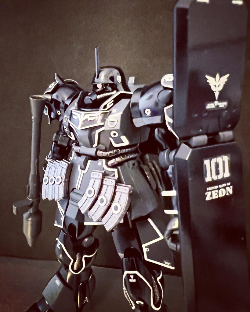 HG ギラ・ズール 親衛隊仕様–2枚目/制作者：uni_corn_g