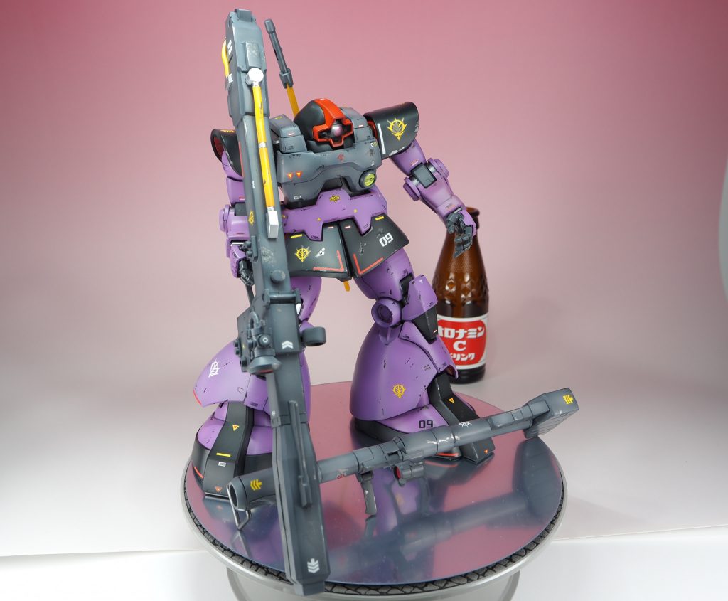 リニューアルしたマニピュレーターは好みが別れそうですが、武装の保持という点では圧倒的に優れています。