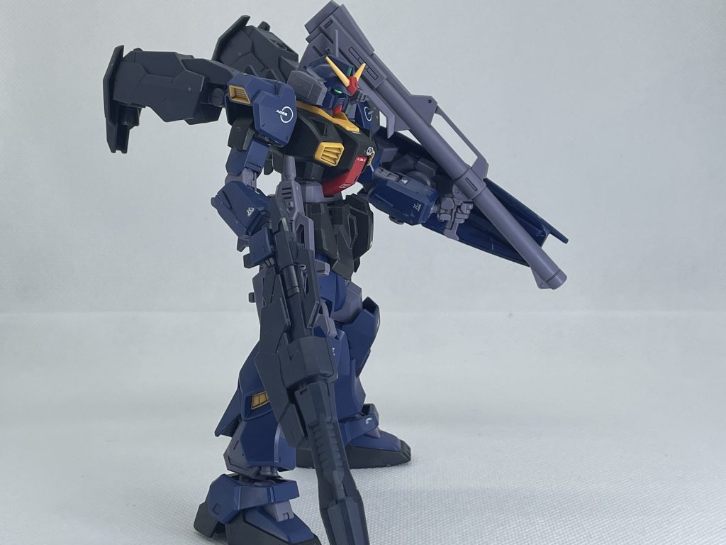 横からのアピールショット。無塗装ですがこう見ると色が合ってて良いですよね〜！デカールは最小限にしてあります。 