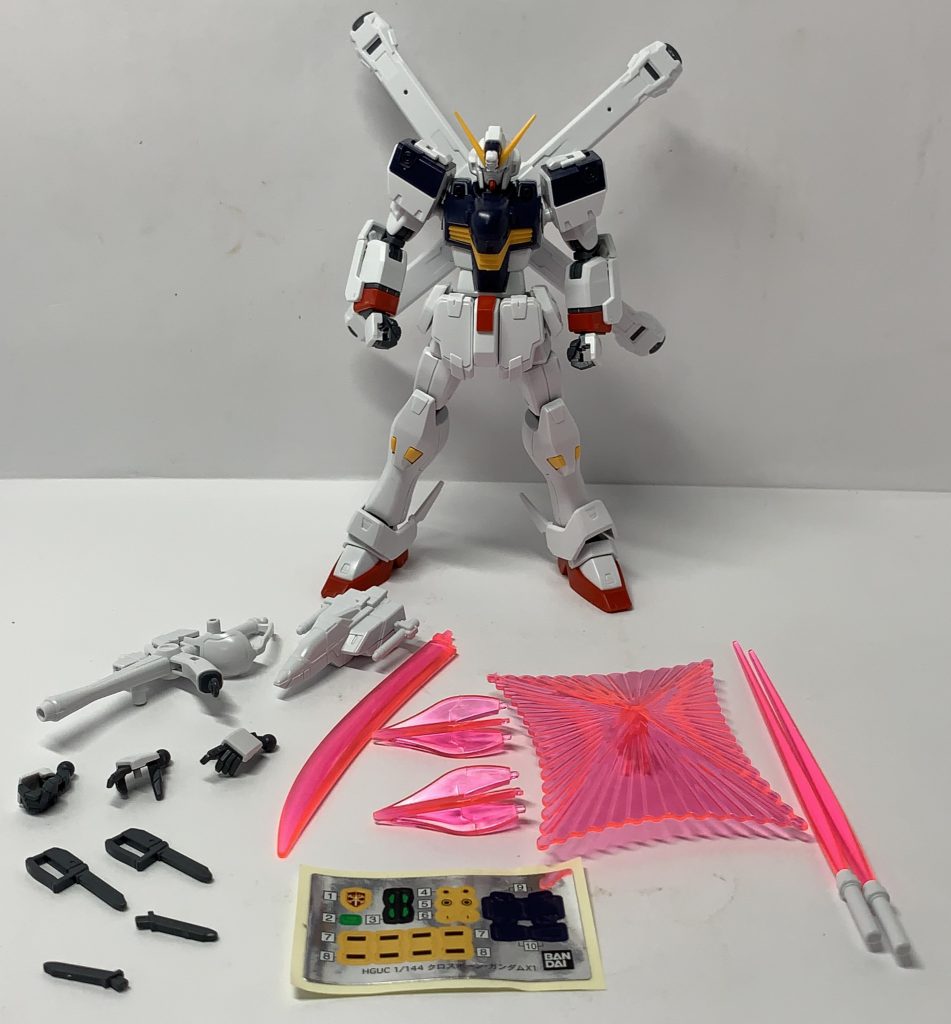 付属パーツ類。大まかな色分けは出来ていますが、細部を塗装しないと再現とはいきませんね。難易度はちゃっと高めのキットですね。RG版もあるので比較するのも良さそうです。