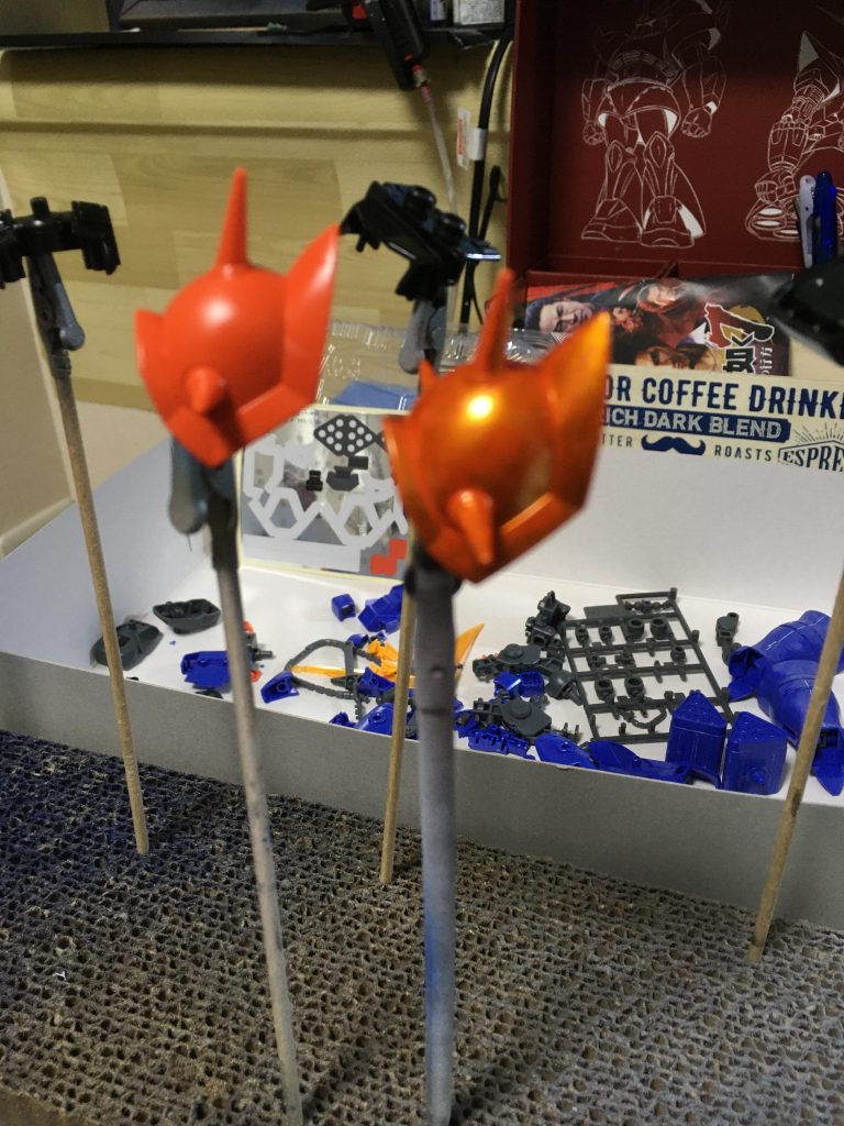 奥が手前のカラーになります。メタリックっ!ただ・・気をつけないと